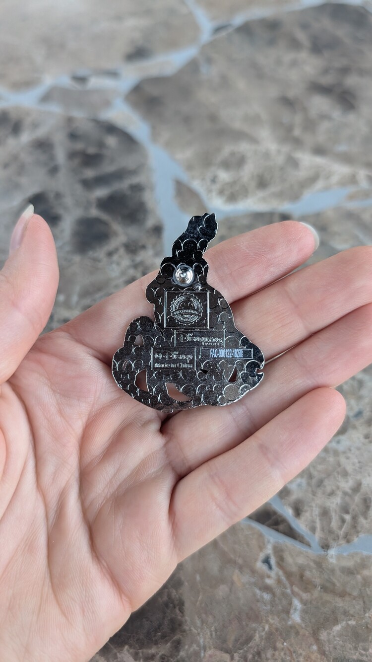 Disney Pin - Picture 2 of 3